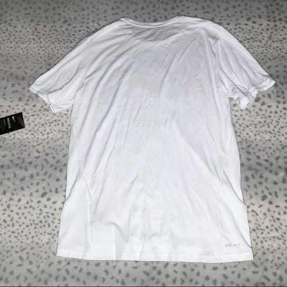 Nike Breathe Shirt Dri-Fit Crew Standard Fit - Picture 2 of 2